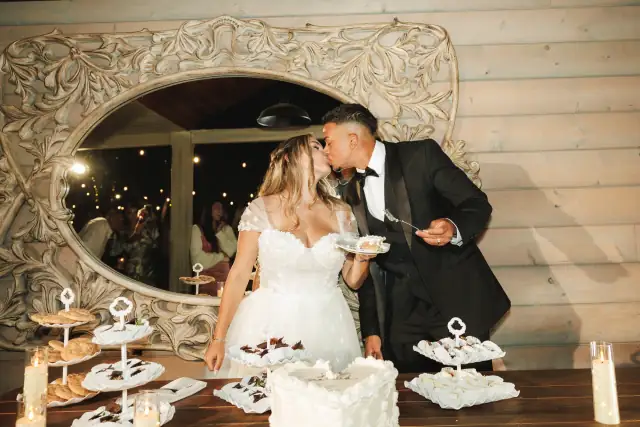 Stephanie and Lontez wedding at Botanica in Oceanside — Sun through the foliage, photograph 5