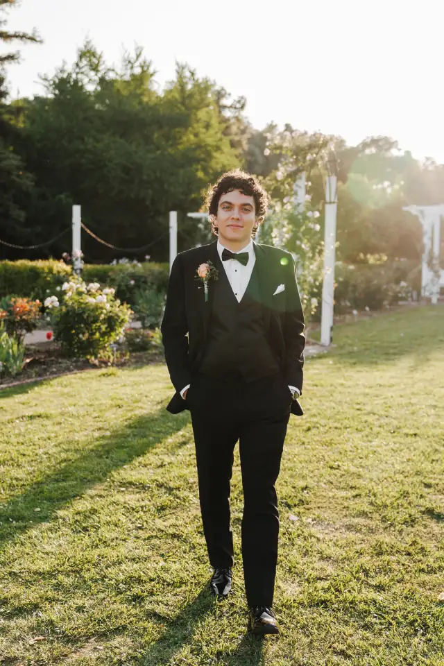 Maria and Alexander wedding at the Los Angeles County Arboretum — A jungle by the lake & a rose garden, photograph 1