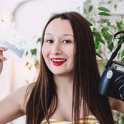 Anna — Zatonsky Moments