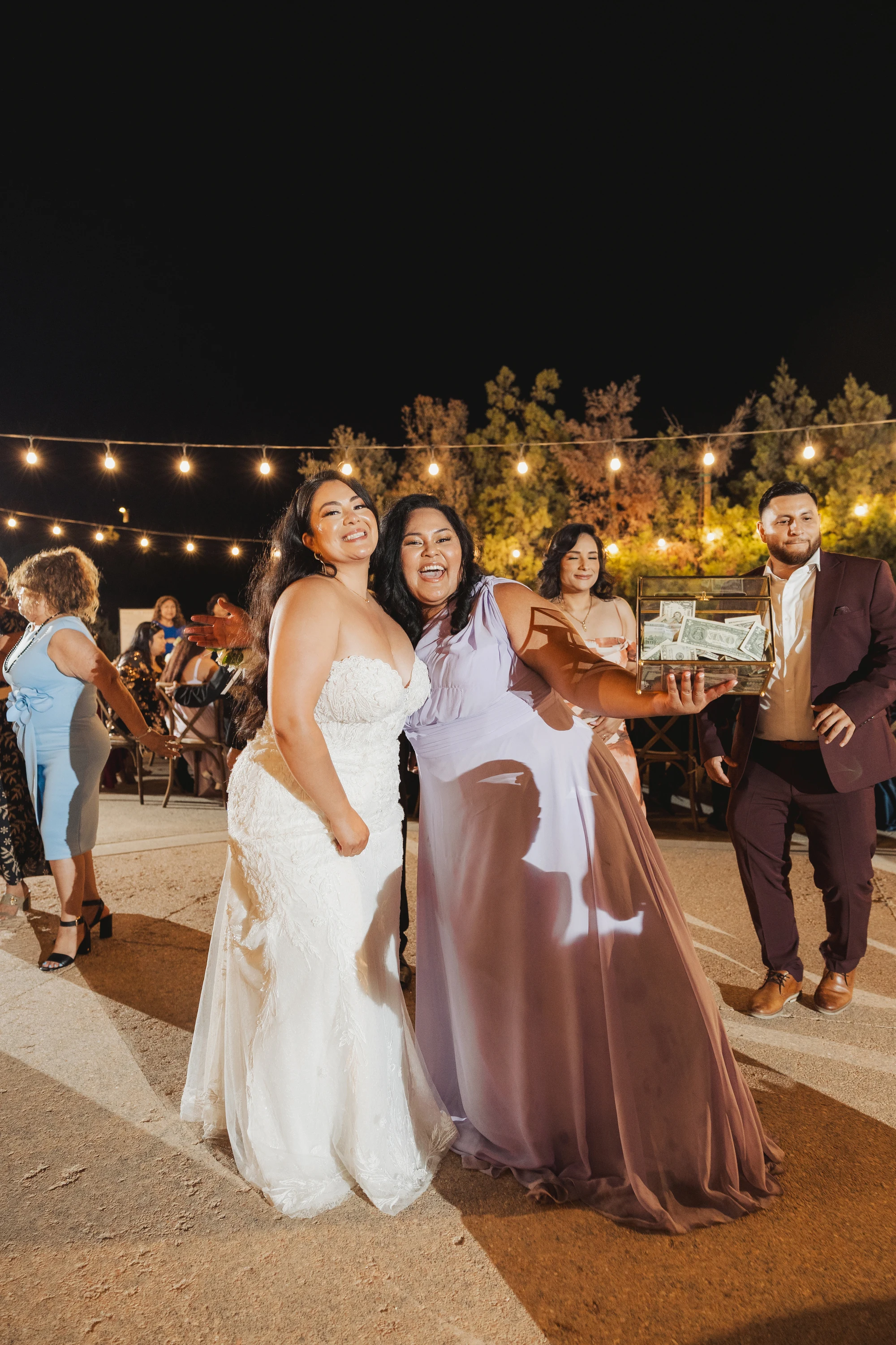Jacqueline and Gustavo wedding at Europa Village in Temecula — The vineyard, glowing, photograph 5