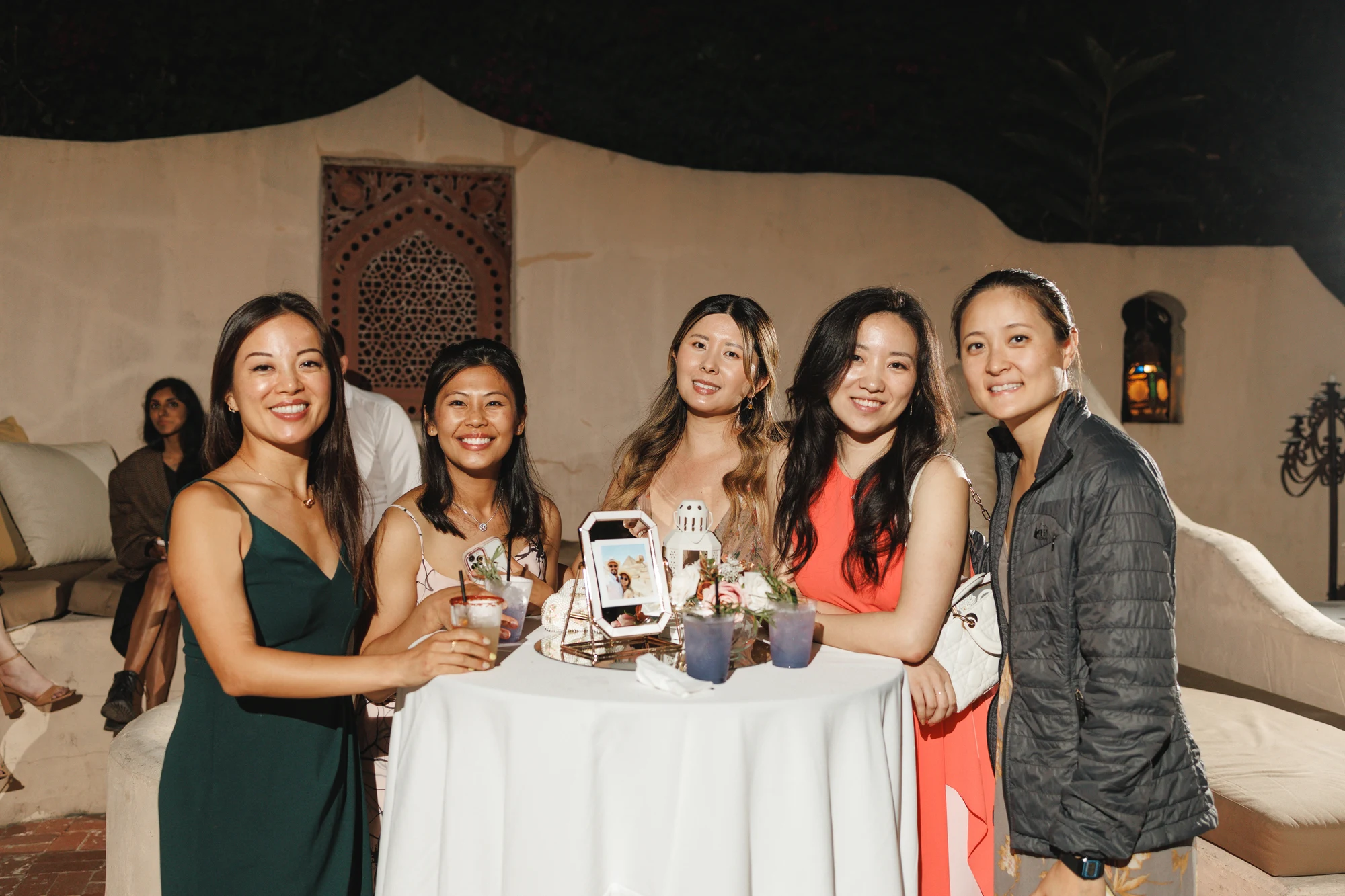 Jenny and Ken wedding at the Hollywood Hills in Los Angeles — A first dance & dinner under the sky, photograph 3
